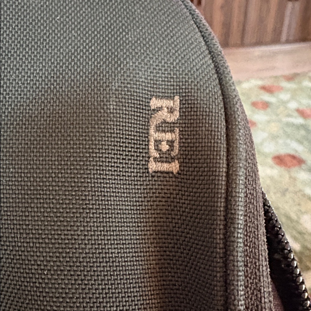 REI CO-OP SMALL BACK PACK WITH POCKETS &
SLOTS INSIDE & OUT, CARDS PENS KEYS - Picture 3 of 14